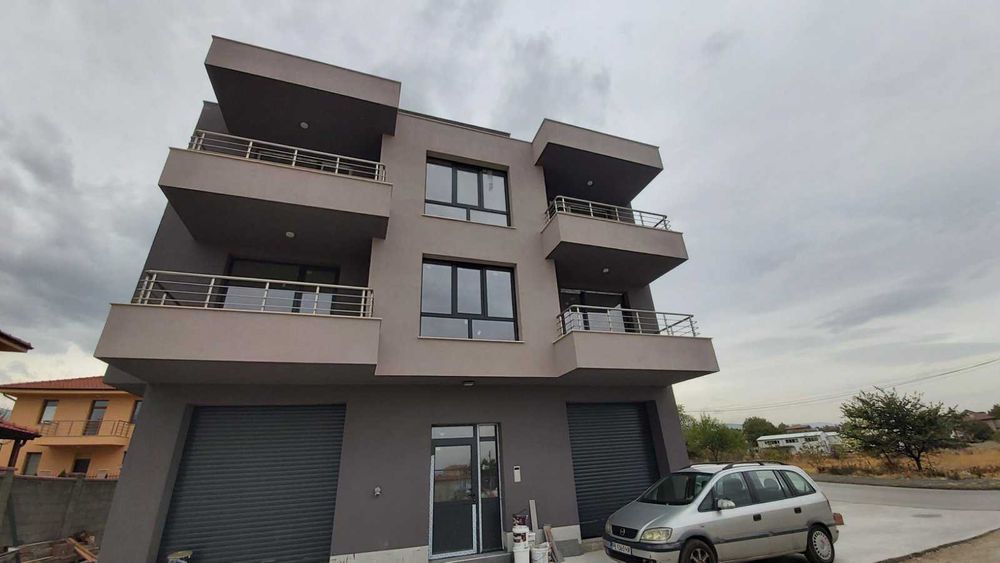 Продава се Тристаен апартамент в с. Белащица, Област Пловдив - 90 кв.м за 1134 €/кв.м - Снимка #9