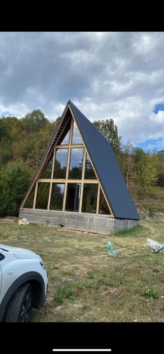 Casute si cabane A-frame din lemn