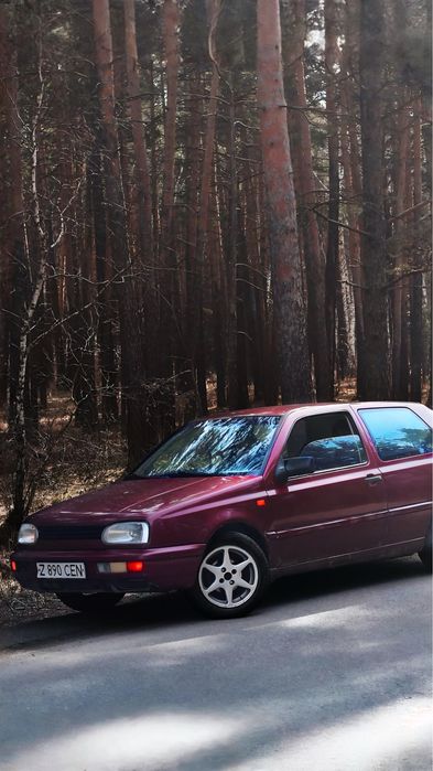 Гольф 3 продаю машину