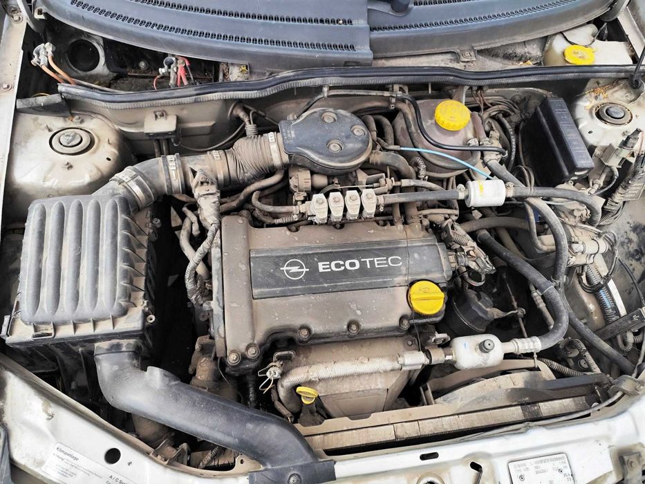 Opel Corsa В - 1.2 - 65к.с - 2000г. на части