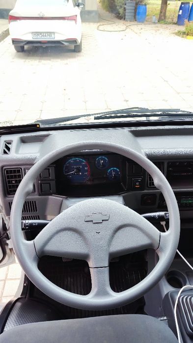 Chevrolet labo 2024 yil Srochna sotiladi