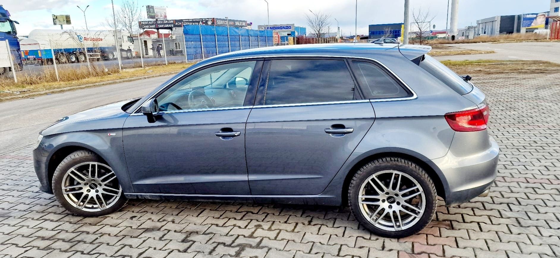 Audi A3 S-line  ,1.4 TFSI  Sportbach S-tronic Attraction ,122 cp.