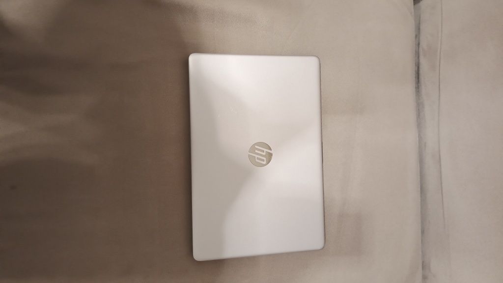 Лаптоп HP 250 G8 Intel Notebook 512GB 15'6 инча