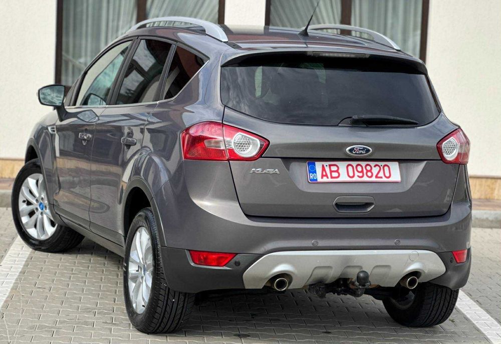 Vând Ford kuga an fabricație 2011