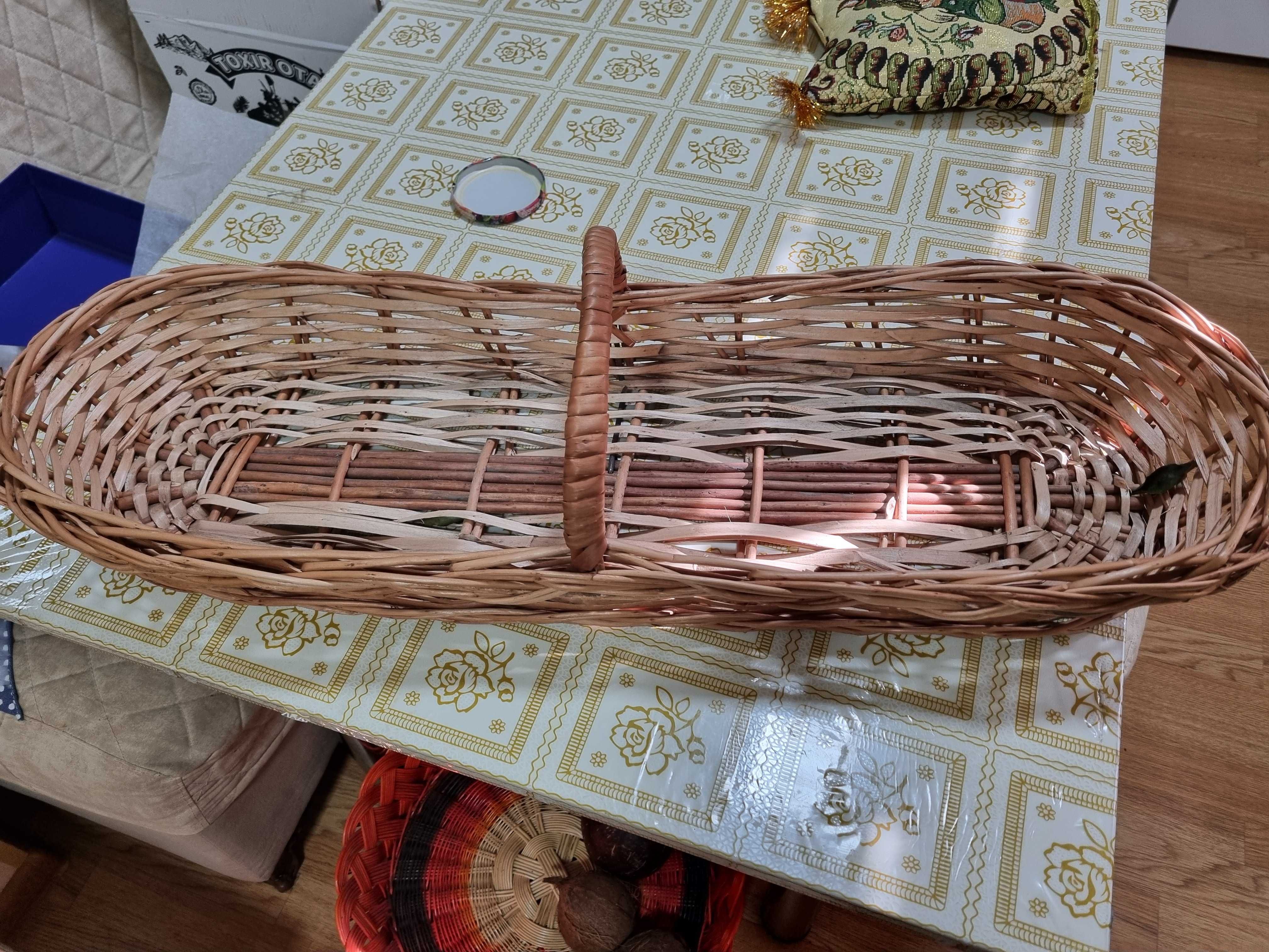 Корзина плетёная