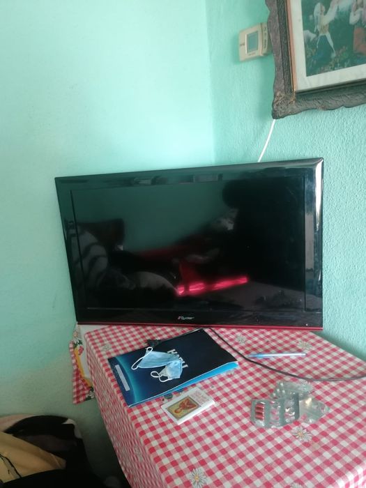 Vând televizoare în stare buna de funcționare.