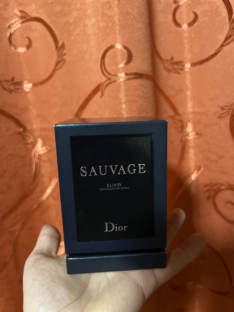 Vand parfum SAUVAGE ELIXIR DIOR    100 ml.