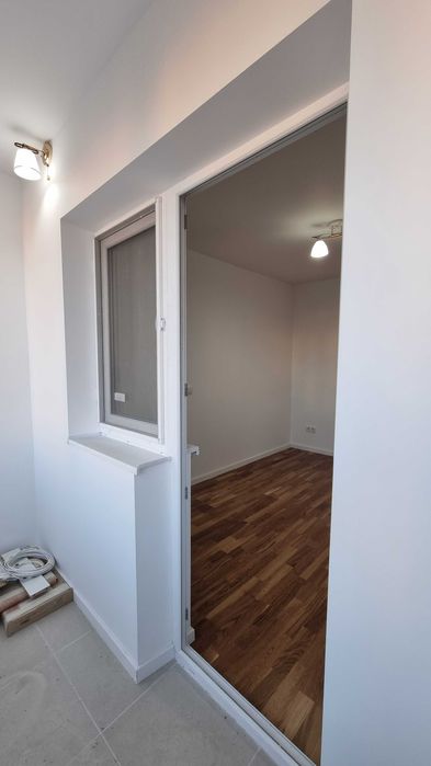 Vând apartament 2 camere et.1 36,5 mp st. Liviu Rebreanu, ultrafinisat
