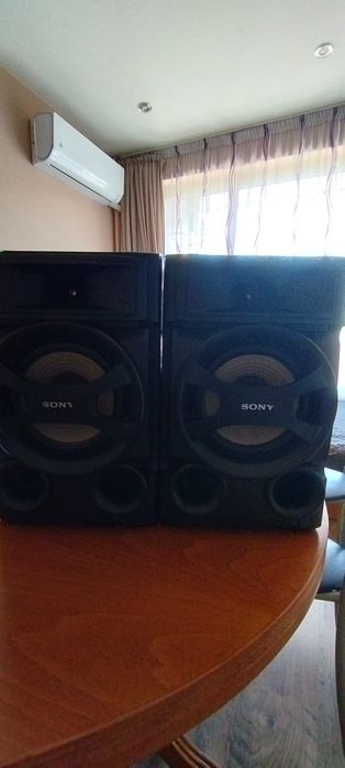 Sony speaker system-2броя-31х19х19см
sony speaker system-2б
sony s