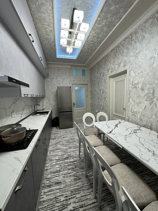 Yunusobod tumanida Bodomzor metro si yaqinda kvartira da