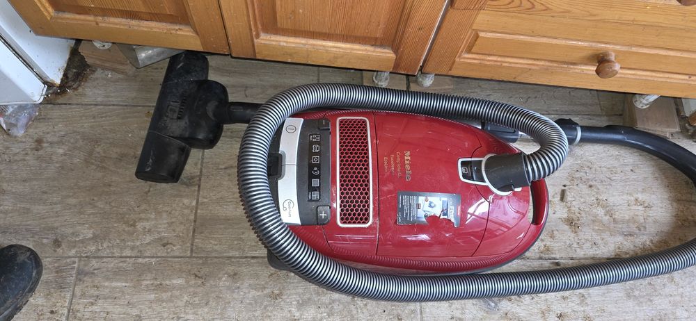 Прахосмукачка Miele