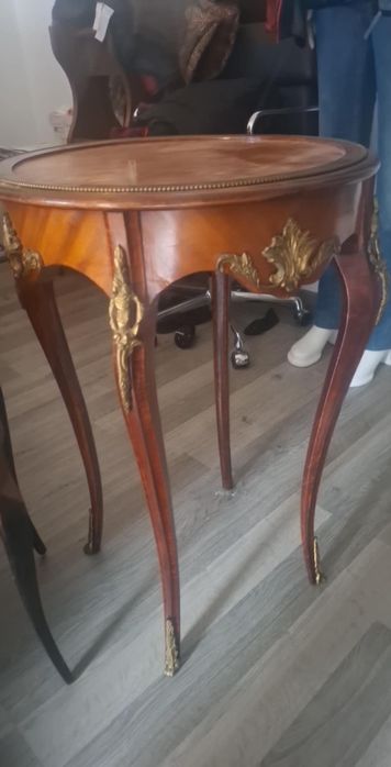 Măsuță lemn masiv