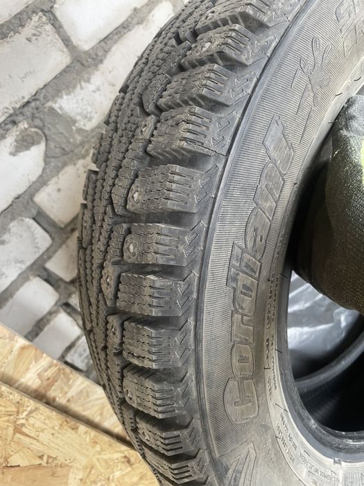 Шипы 195/65 R16 новый 1-сезон