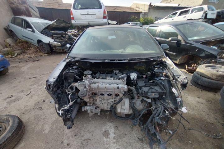 Compresor AC 6Q0 820 803D Volkswagen VW Polo a 4-a generatie 9N (face