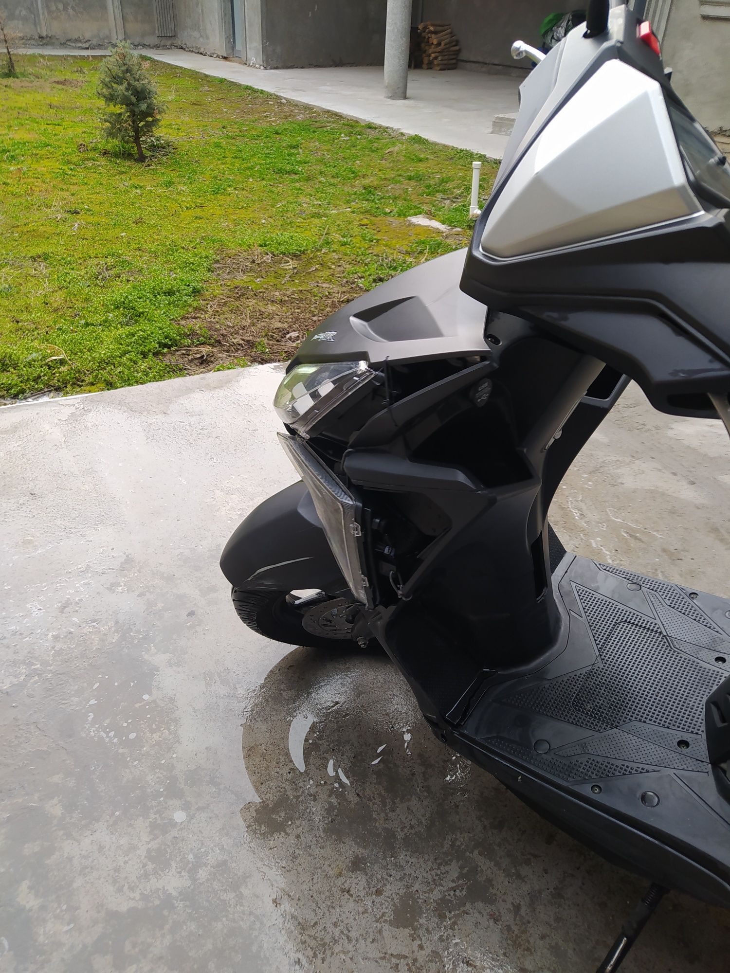 Skuter 150cc italia click