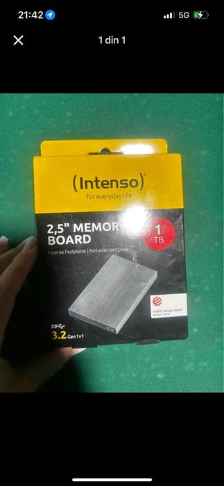 Vând hard disc extern