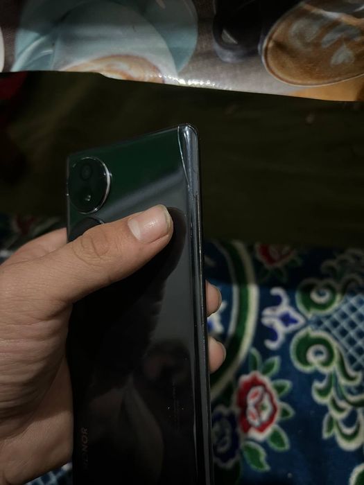 Honor 70 5G xotira 128ga 8+2