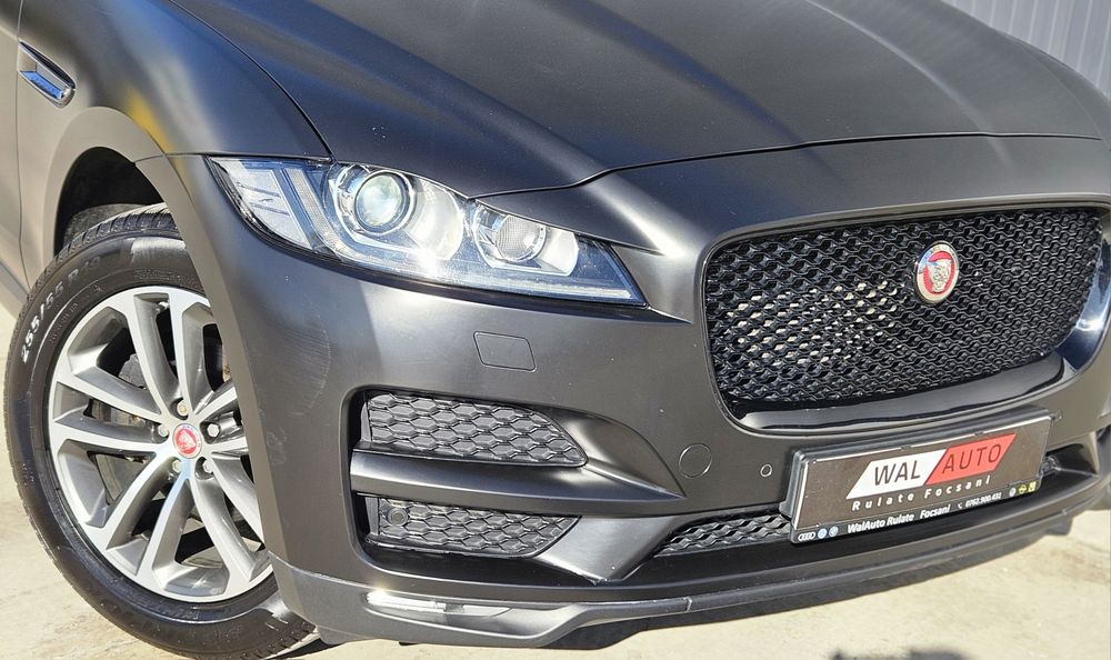 Jaguar F-Pace 2.0D 179 cp 2018 Xenon+Led-Piele-Panoramic-Navi-Clima