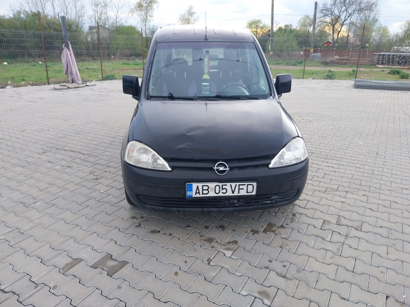 Vand sau sau schimb ,scimb si cu animale oi capre opel combo 1.7 disel