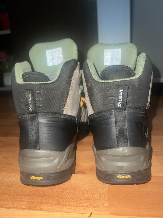 Ghete drumetie Salewa damă