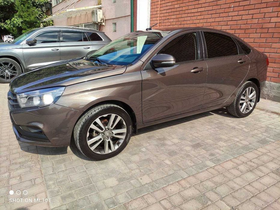 Диски от автомобиля Лада Веста Кросс