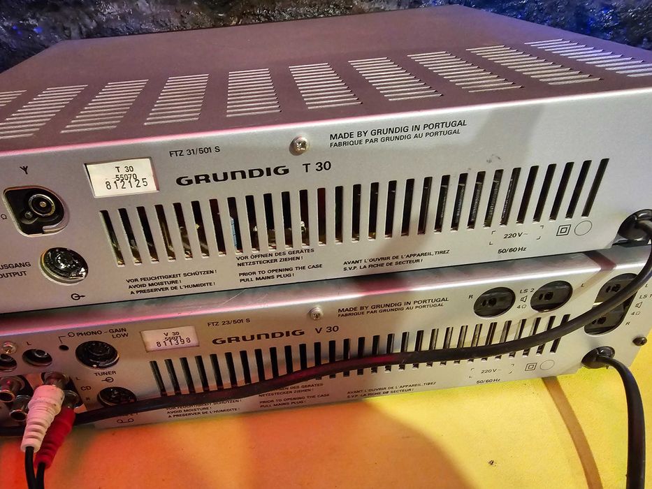 Linie Grundig T-30 V-30 tuner + statie 2x30W