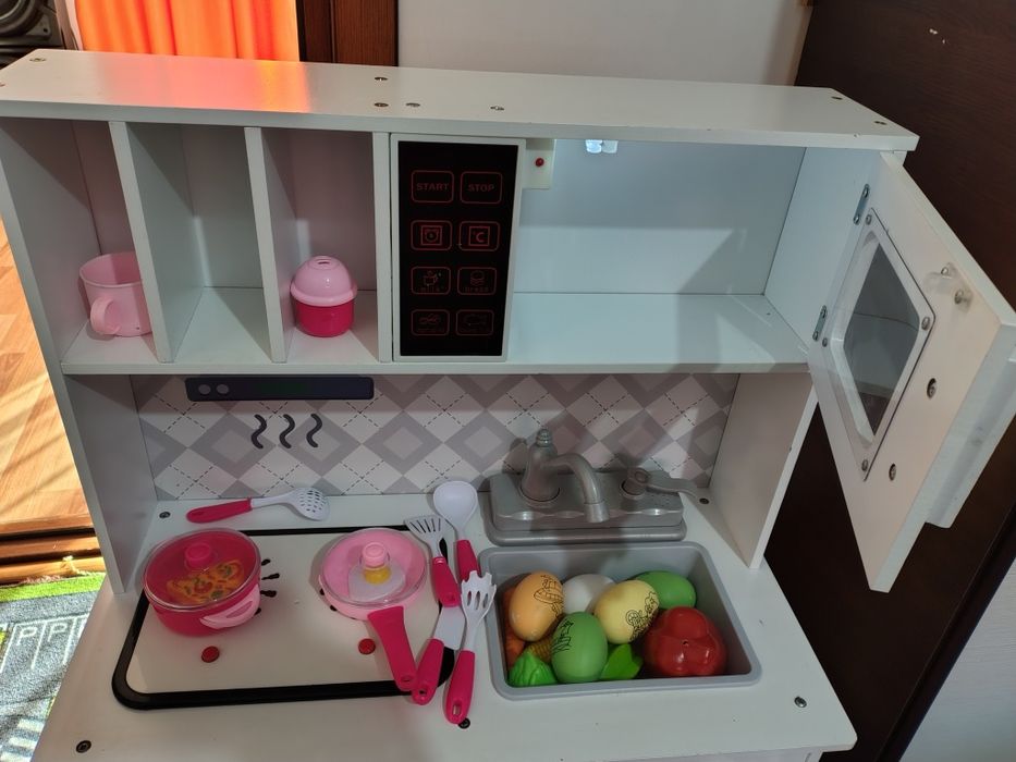 Bucătărie copii și accesorii !! Stare foarte buna!!