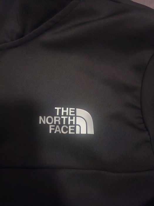 Горница със анцуг на North Face