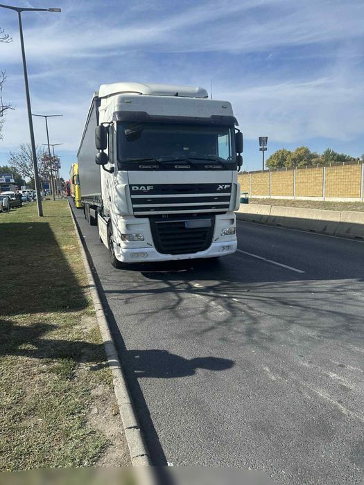 Ansamblu Cap tractor Daf Xf 105 anul 2009+ remorca