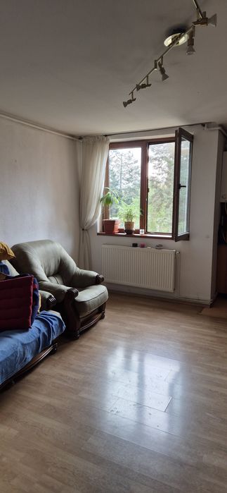 Apartament 3 camere de închiriat strada Pedagogilor