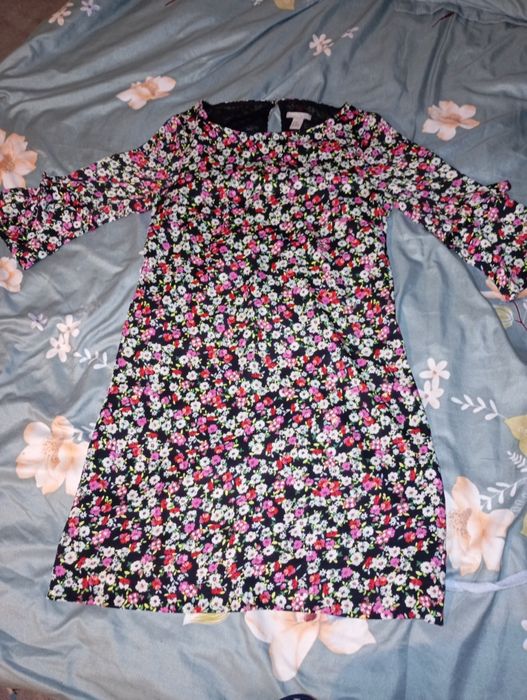 Продам платье женское H&M
