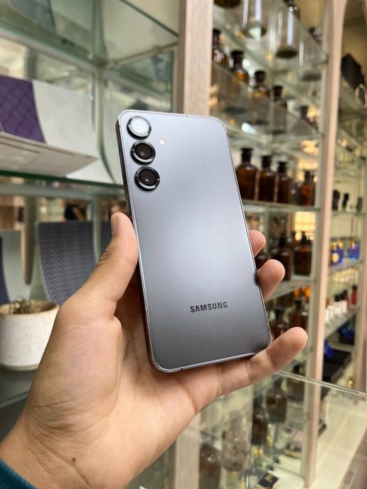 Samsung galaxy s24+ 5g 12/512gb holati 9/10