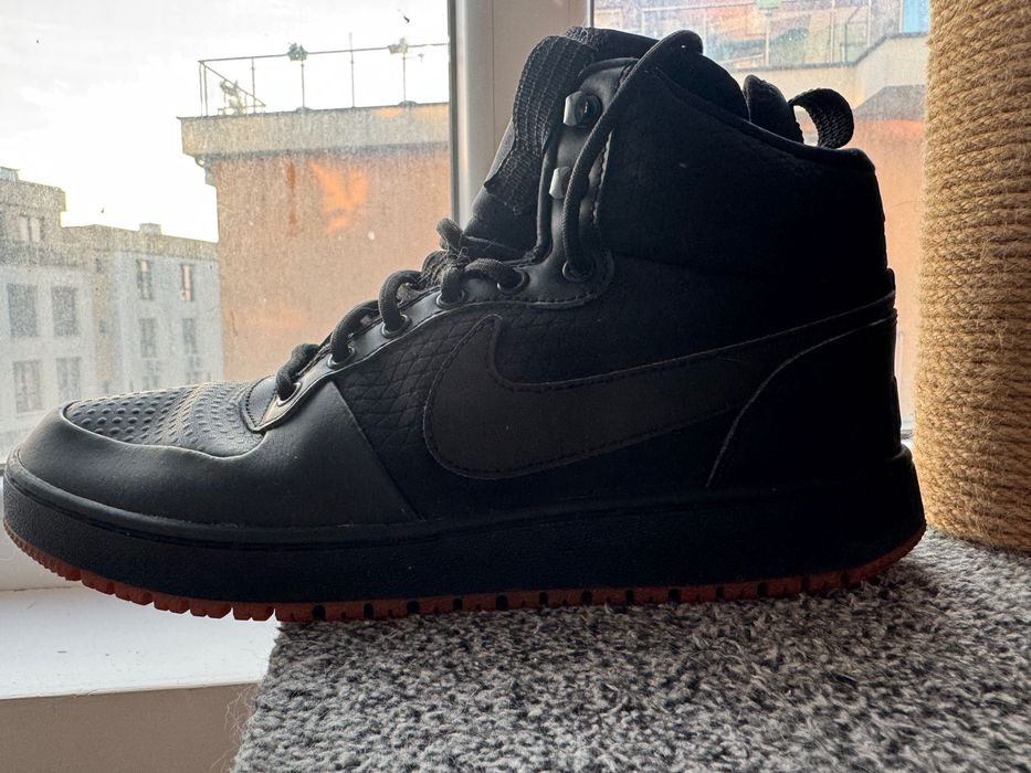 Nike mid black кецове