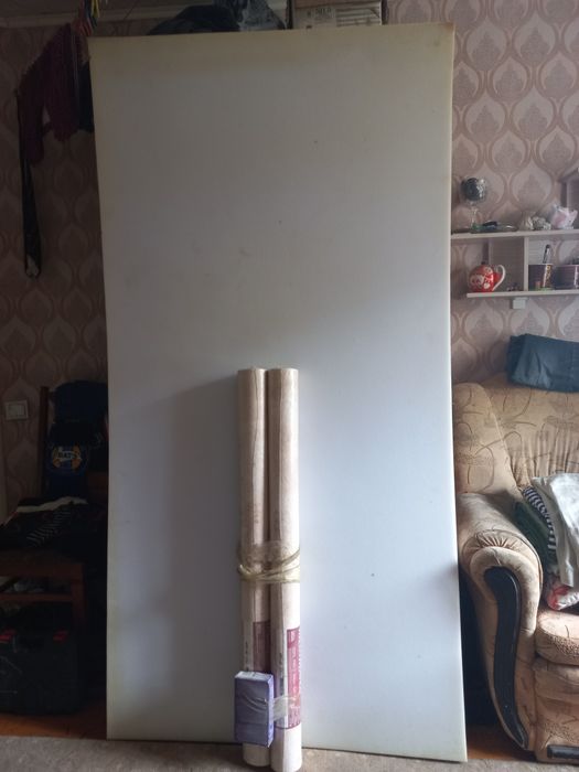 Паралон и обои с клеем