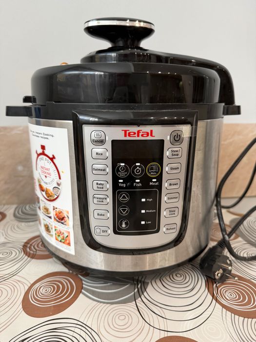 Milticooker под налягане TEFAL CY505E 25 програми
