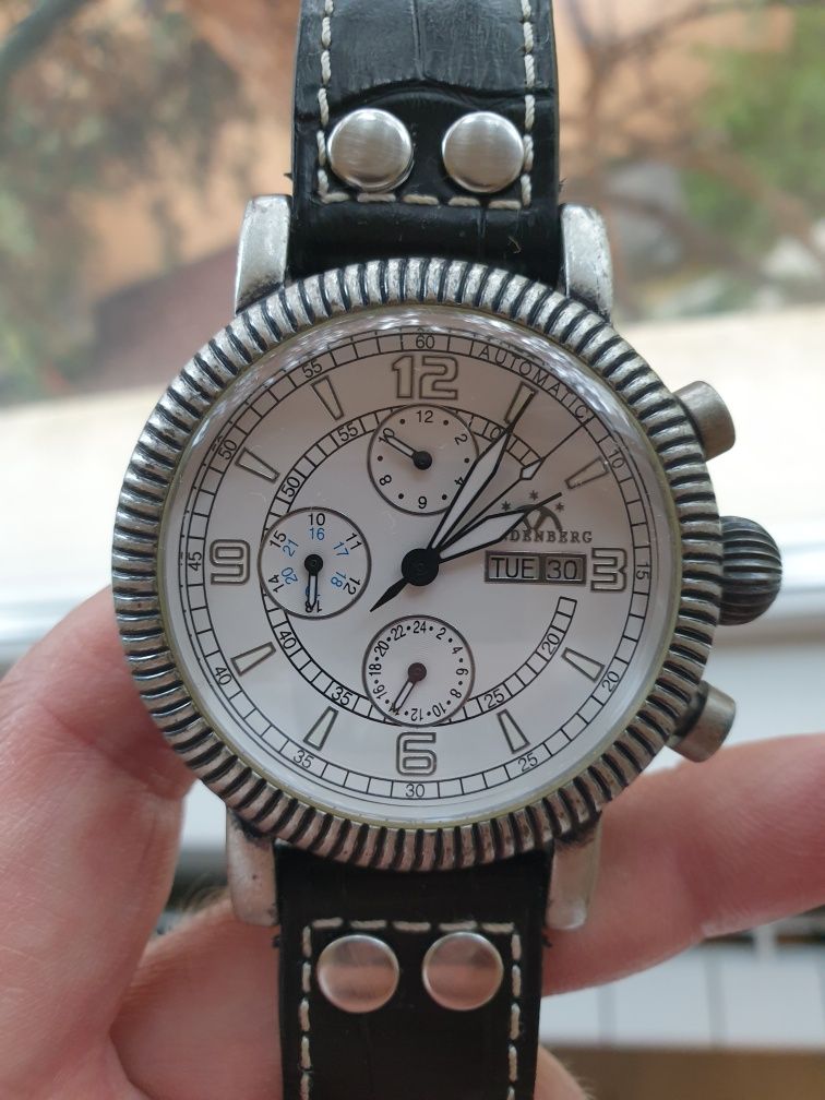 Немски автоматичен часовник Hindenberg Aviator