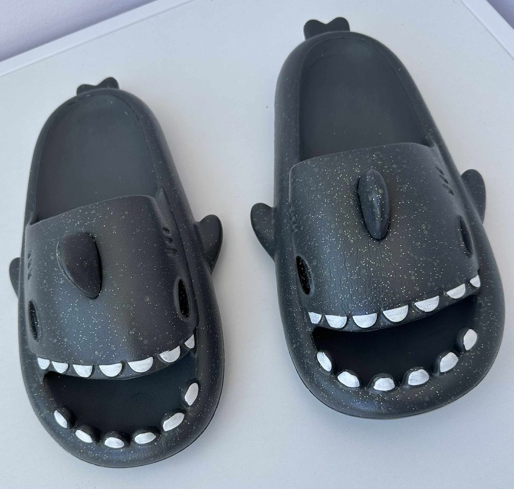 Мъжки чехли акули (sharks)