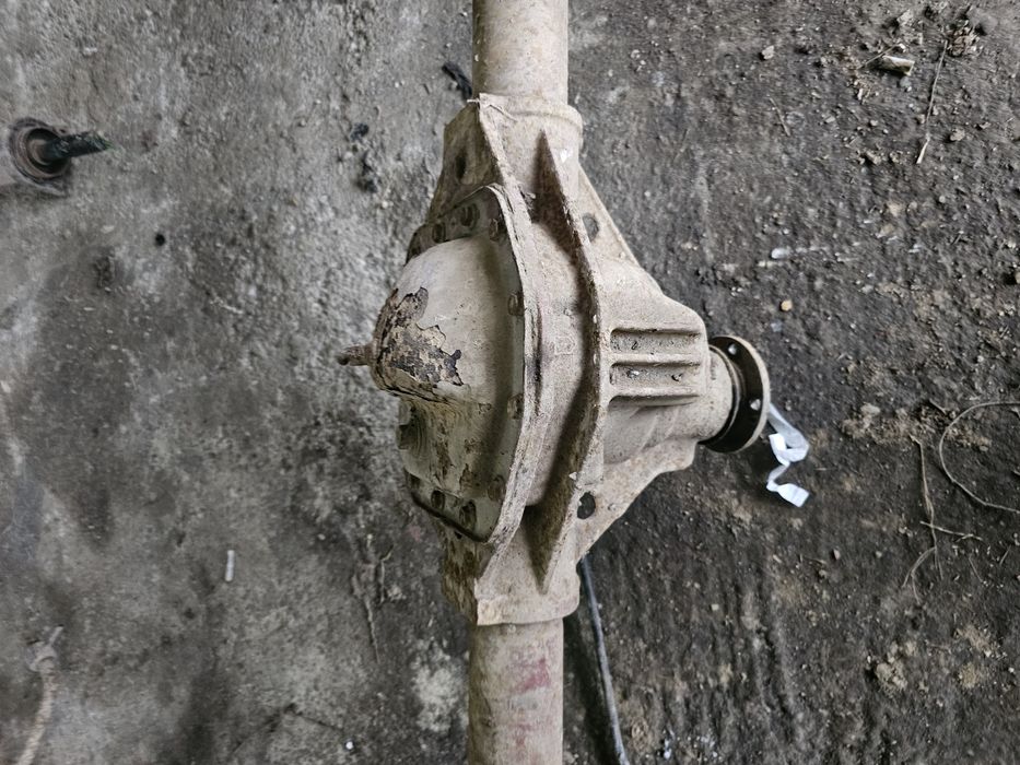 Punte spate axa simpla Iveco Daily an 2004