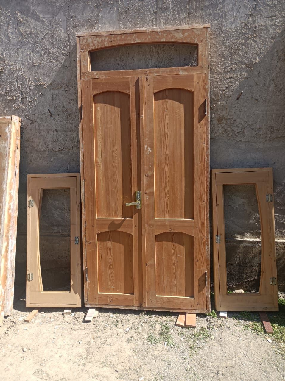 Дверь деревянная Дверь