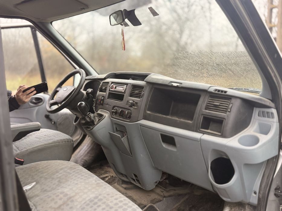 Dezmembrez ford tranzit 2008 2.2 diesel 8+1