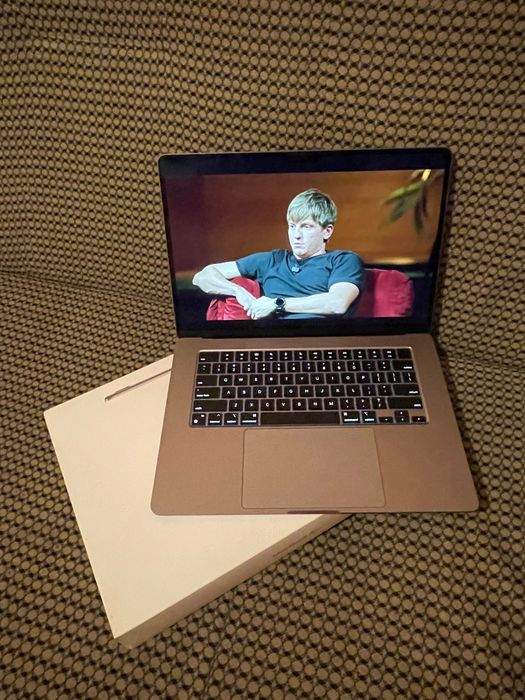 MacBook Air, M2, 2023г