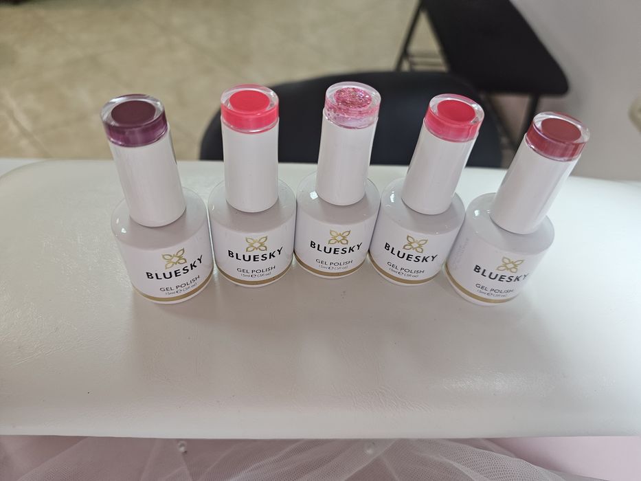 Гел лакове Bluesky