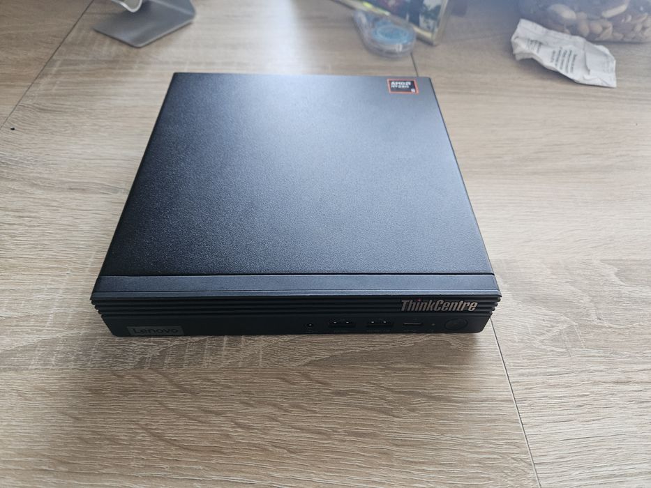 Lenovo ThinkCentre M75q Gen 5 Tiny
