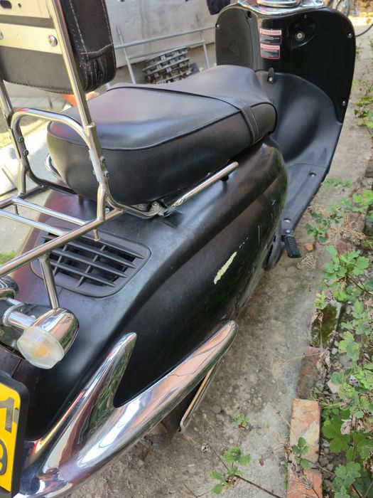 Vând scuter/motor Nova Motors 49cc ZNEN Retro