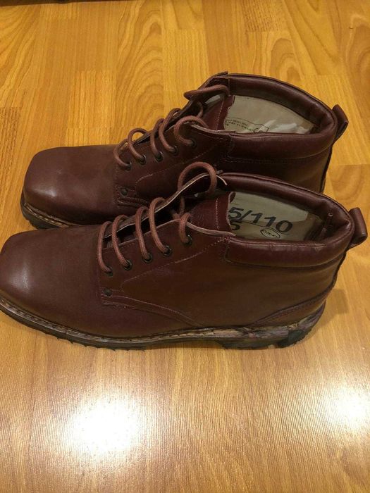 Vand sau schimb bocanci militari VM cu model desert marimea 45