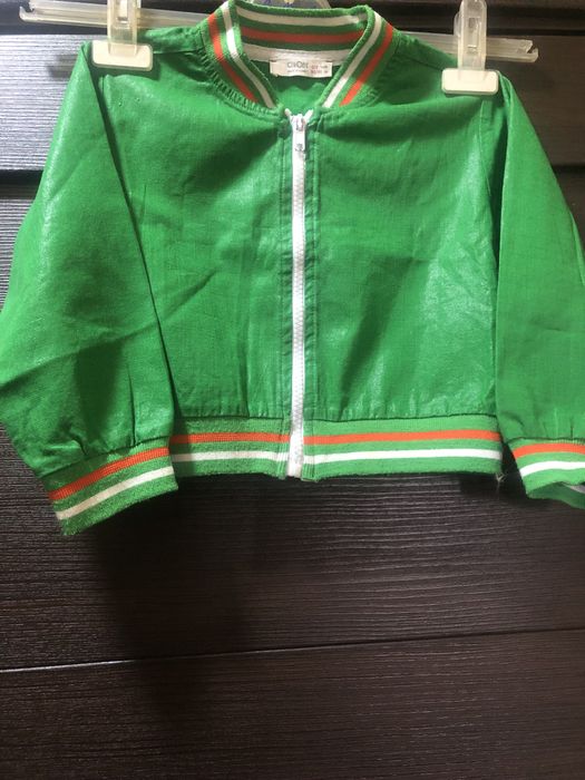 Курточка-ветровка детская