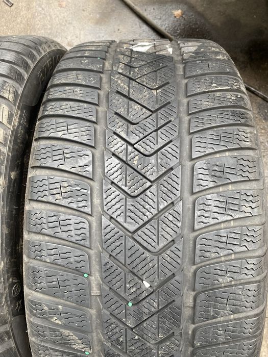 275/40/20 Pirelli 2 бр 2022