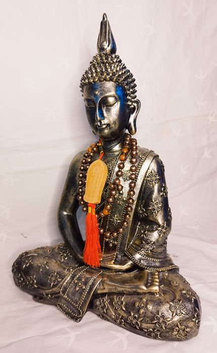 Statuetă Zeul Buddha meditând, din ceramică fină, 40cm.