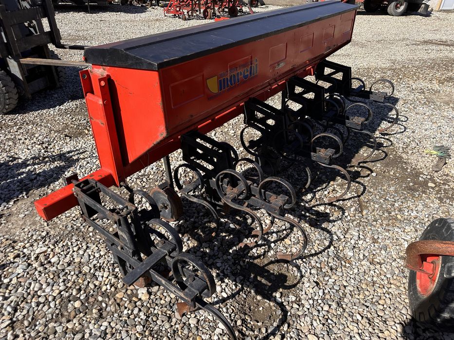 Prasitoare cu fetrilizare prasitori 4 randuri fabricate Italia