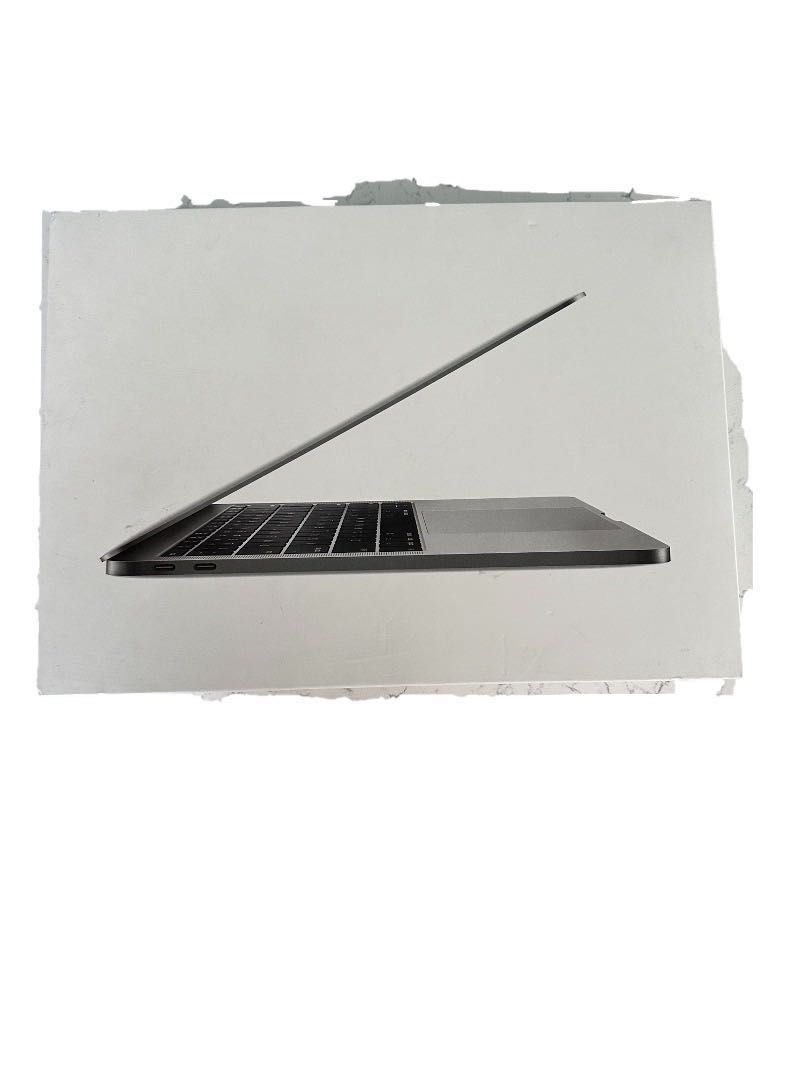 Лаптоп Макбук Macbook Pro